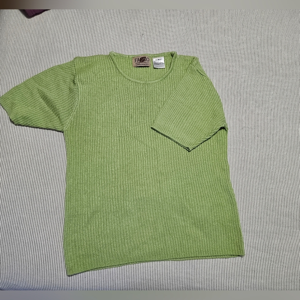 Green Short Sleeve Knit Top